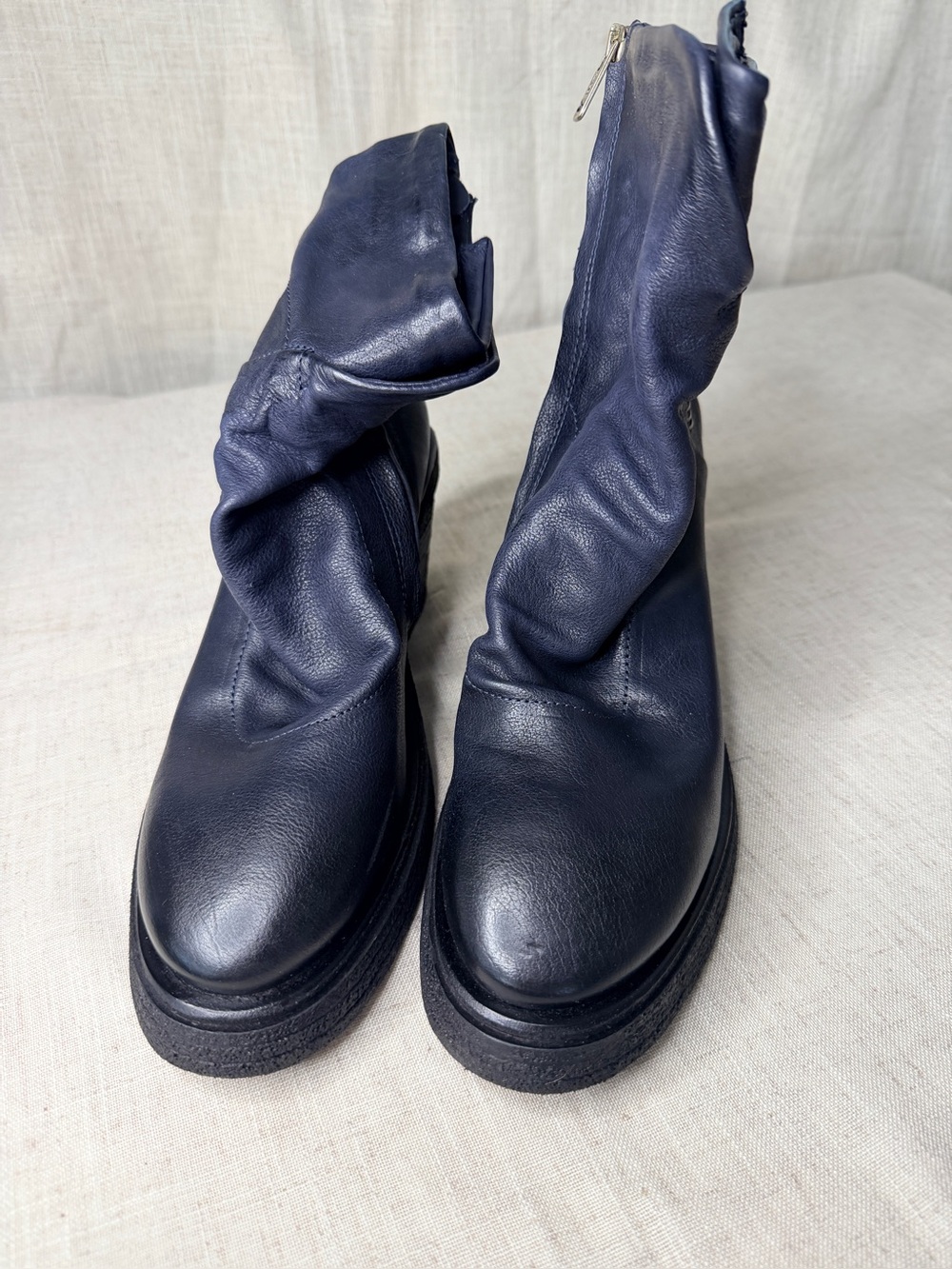 A.S. 98 Tremont worn once